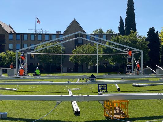 Clear Span Sports Outdoor Marquee Tent With Elevated Roof For Maximum Spectator Comfort